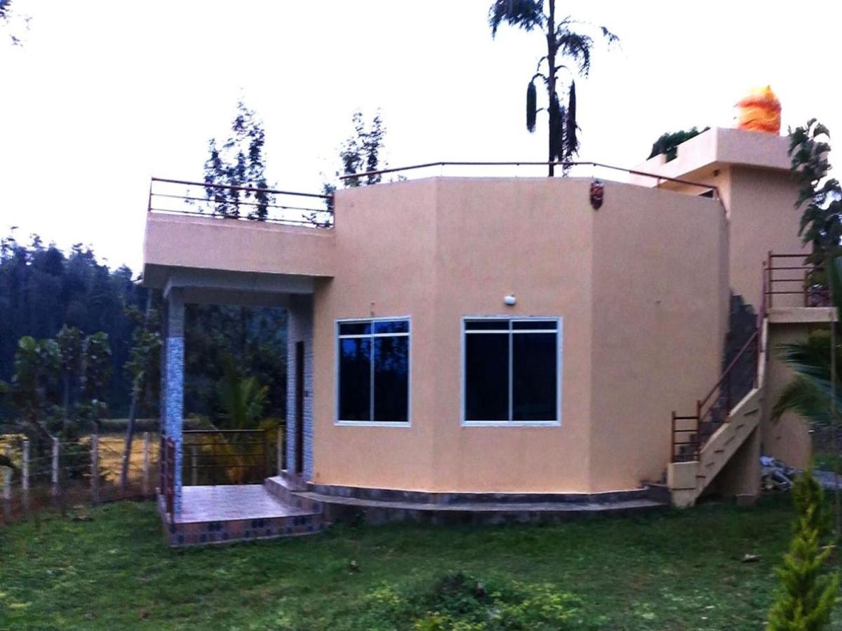Cs County Resort Sakleshpur Luaran gambar