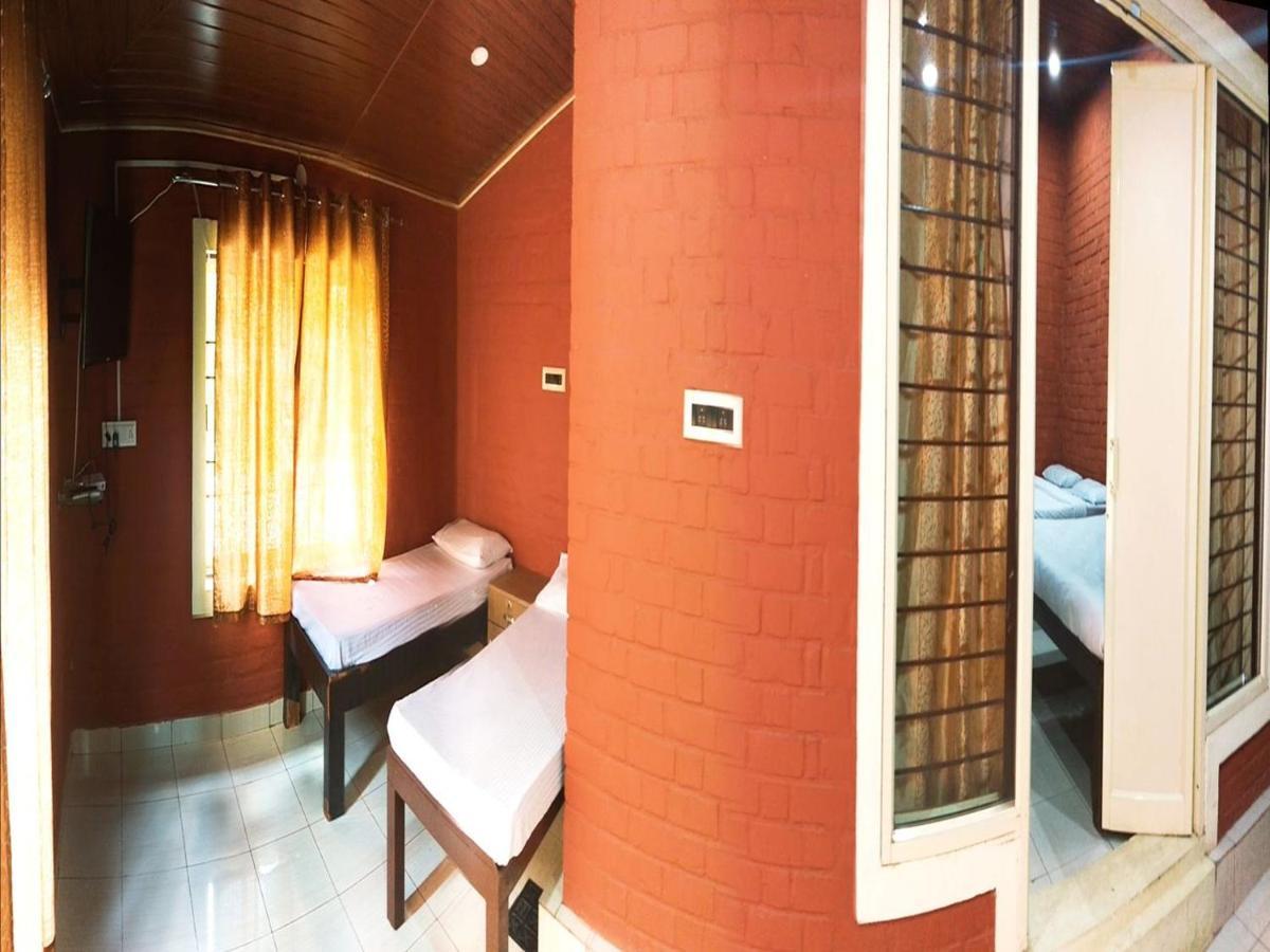 Cs County Resort Sakleshpur Luaran gambar