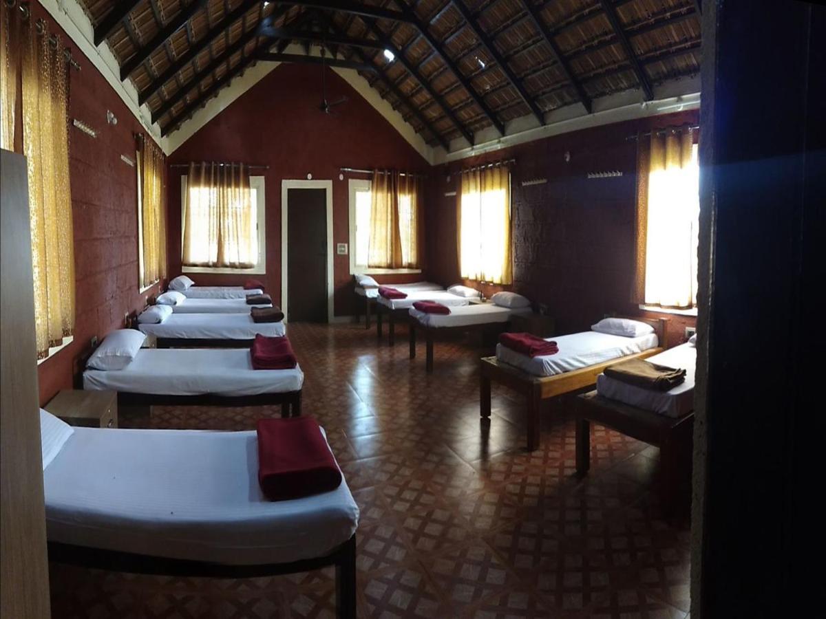 Cs County Resort Sakleshpur Luaran gambar