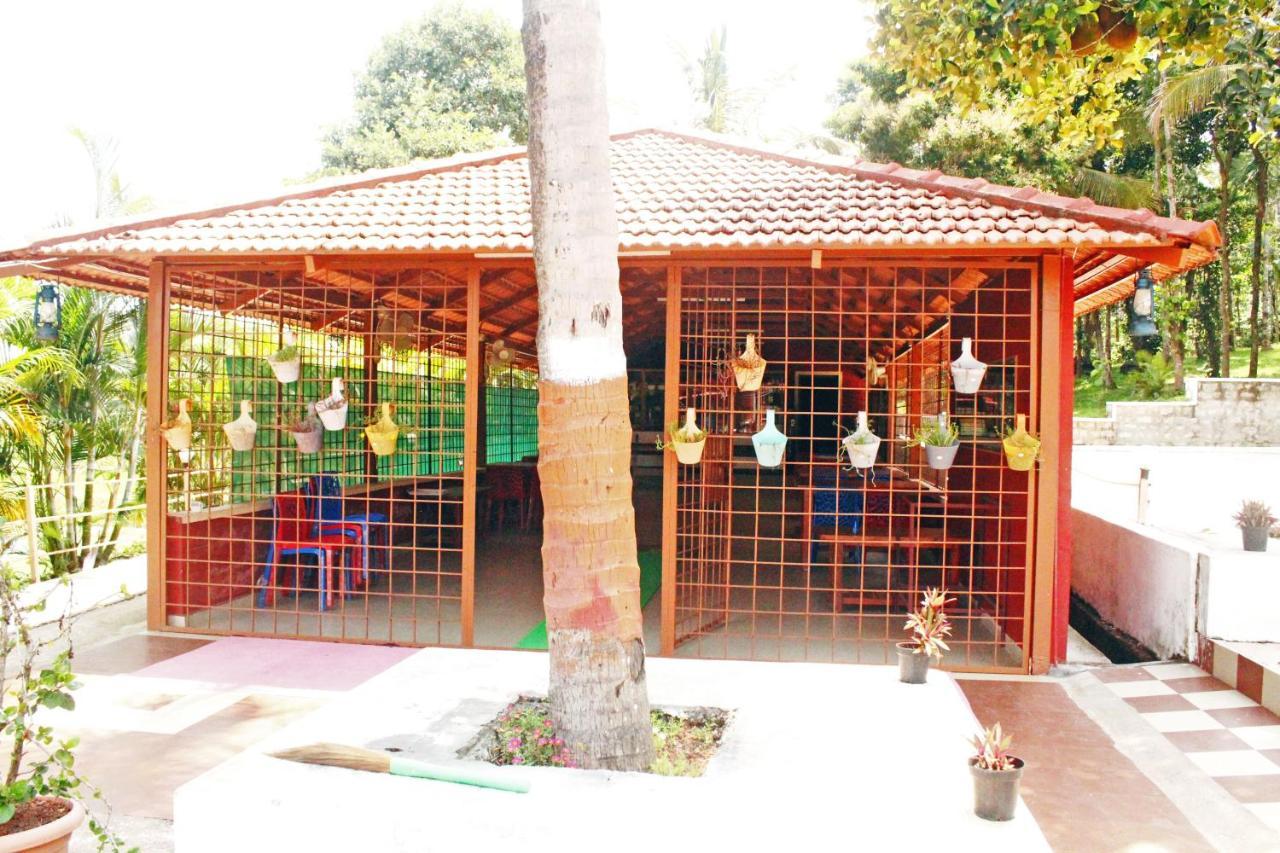 Cs County Resort Sakleshpur Luaran gambar