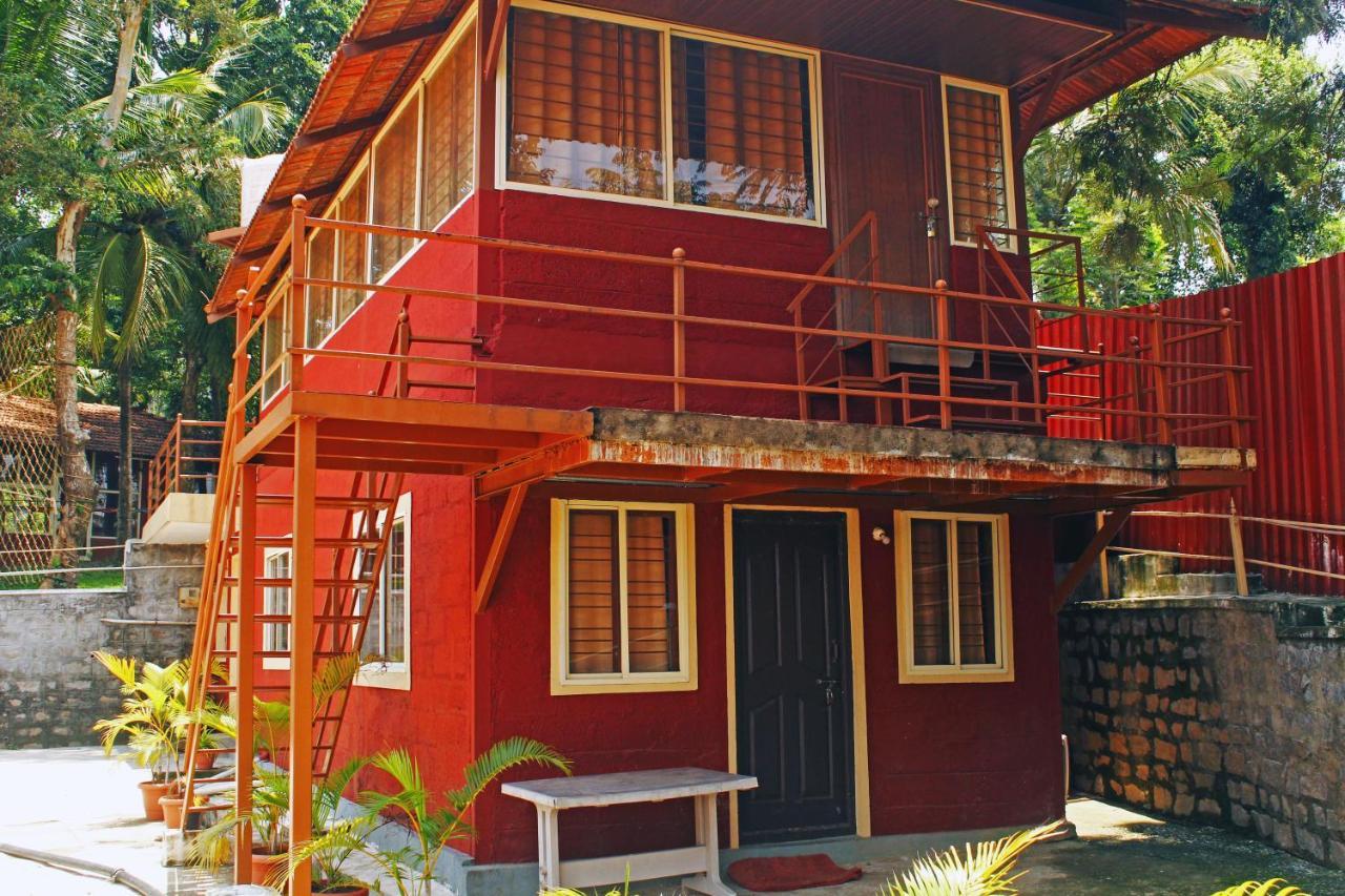 Cs County Resort Sakleshpur Luaran gambar