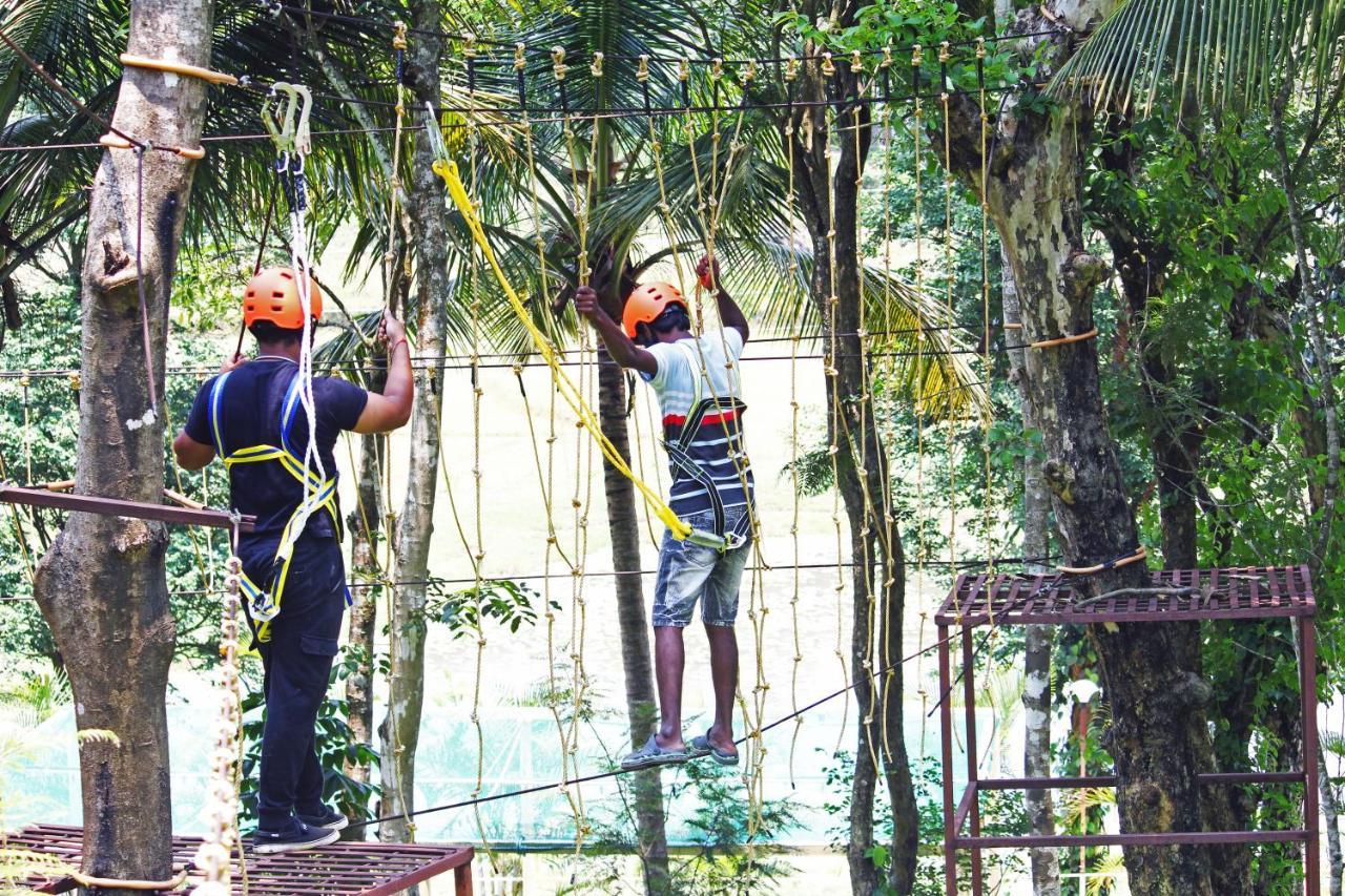 Cs County Resort Sakleshpur Luaran gambar