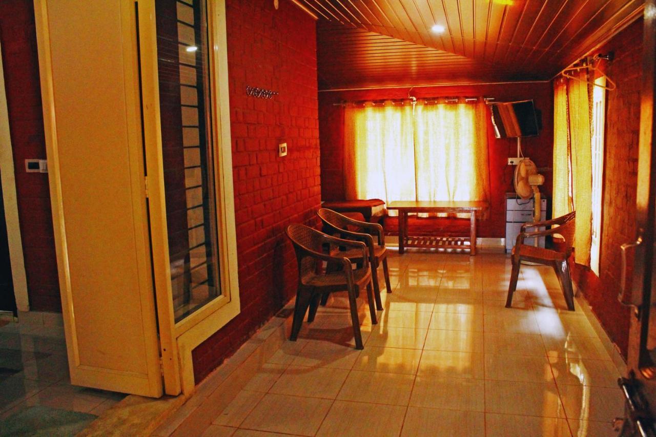 Cs County Resort Sakleshpur Luaran gambar