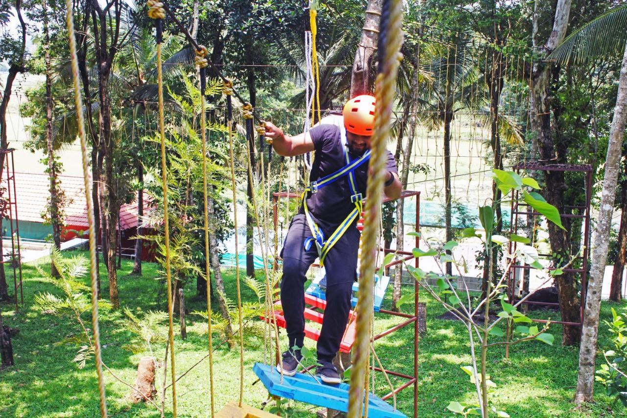 Cs County Resort Sakleshpur Luaran gambar