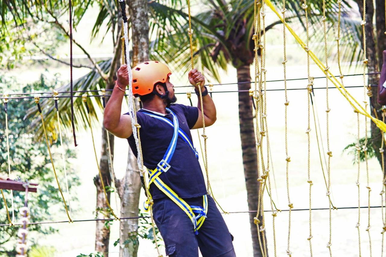 Cs County Resort Sakleshpur Luaran gambar