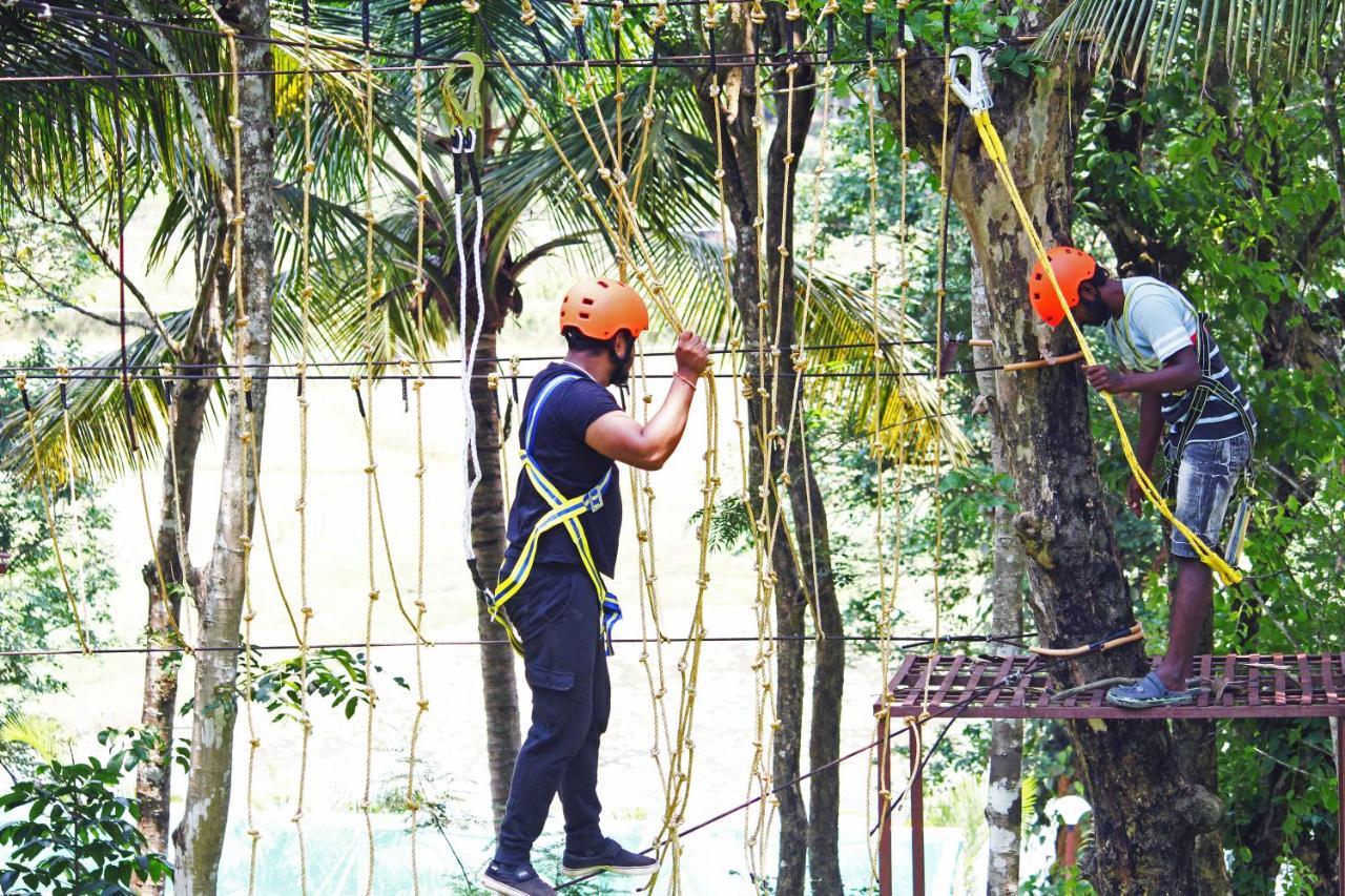 Cs County Resort Sakleshpur Luaran gambar